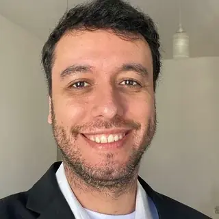 Dr. Felipe de Souza